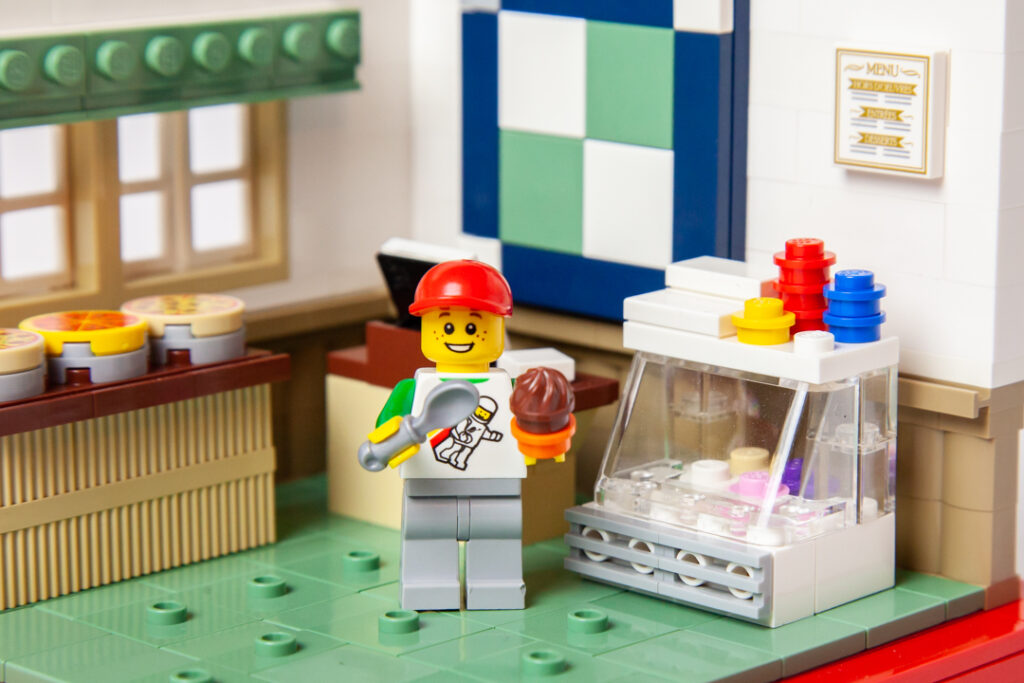 Joe Jo's Pizza custom Lego project by Door County Bricks